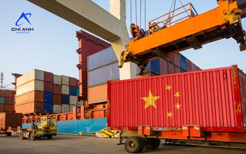 So sánh vận chuyển chính ngạch và tiểu ngạch
