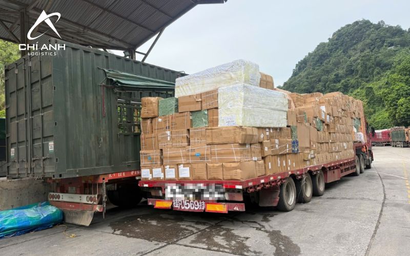 Chi phí vận chuyển chính ngạch