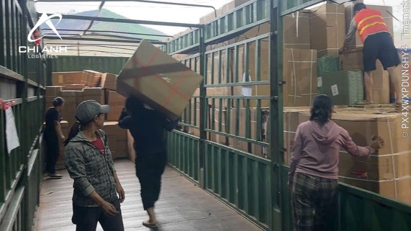 Kiểm tra và phân loại hàng hóa